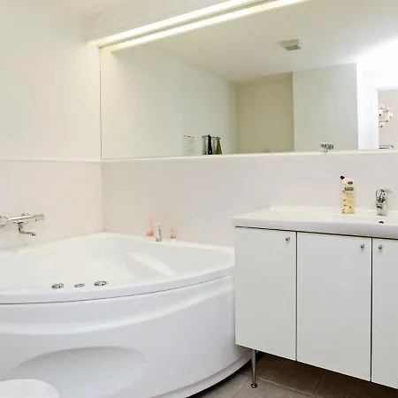 8 Person Holiday In דירה Bagenkop
