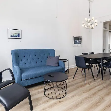 דירה 8 Person Holiday In *